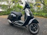 Piaggio Vespa GTS 300 - Piaggio Motorräder in Köln