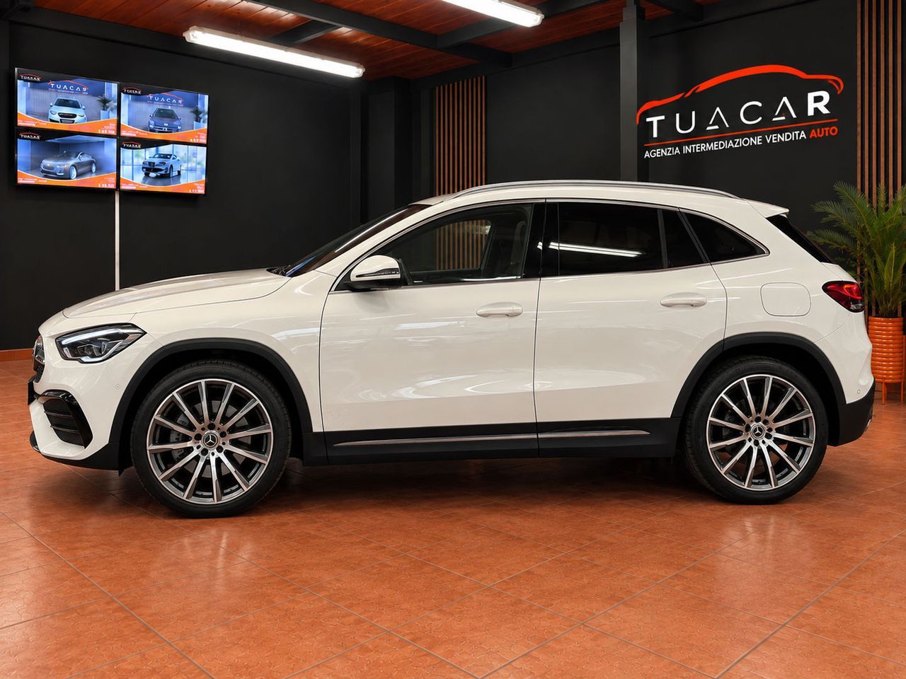Mercedes-Benz GLA 200 200D #50899 imagem 3