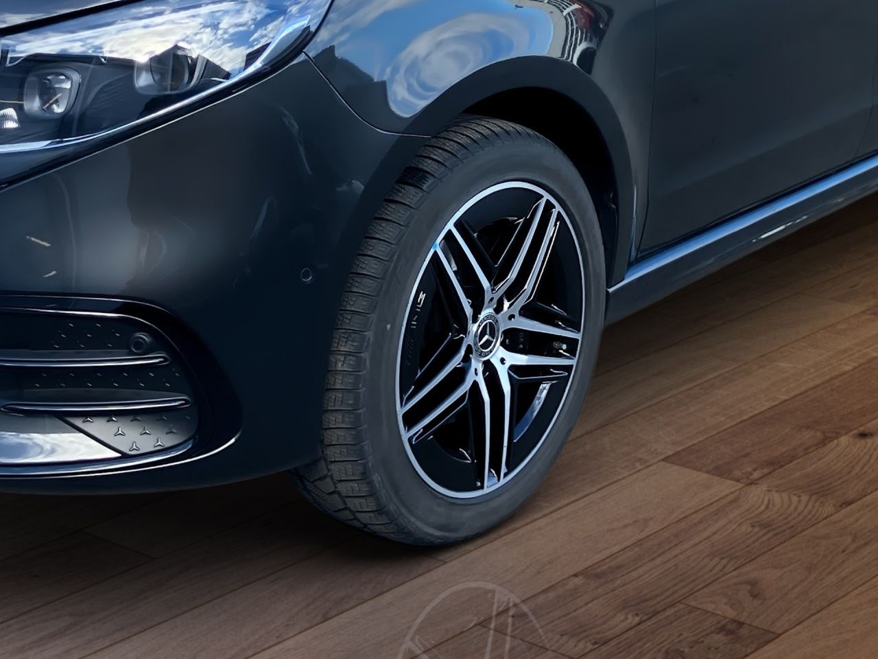 Fahrzeugabbildung Mercedes-Benz V 300 d STY/L 4x4 ALLRAD+AIRMATIC+PANO+AHK+LED