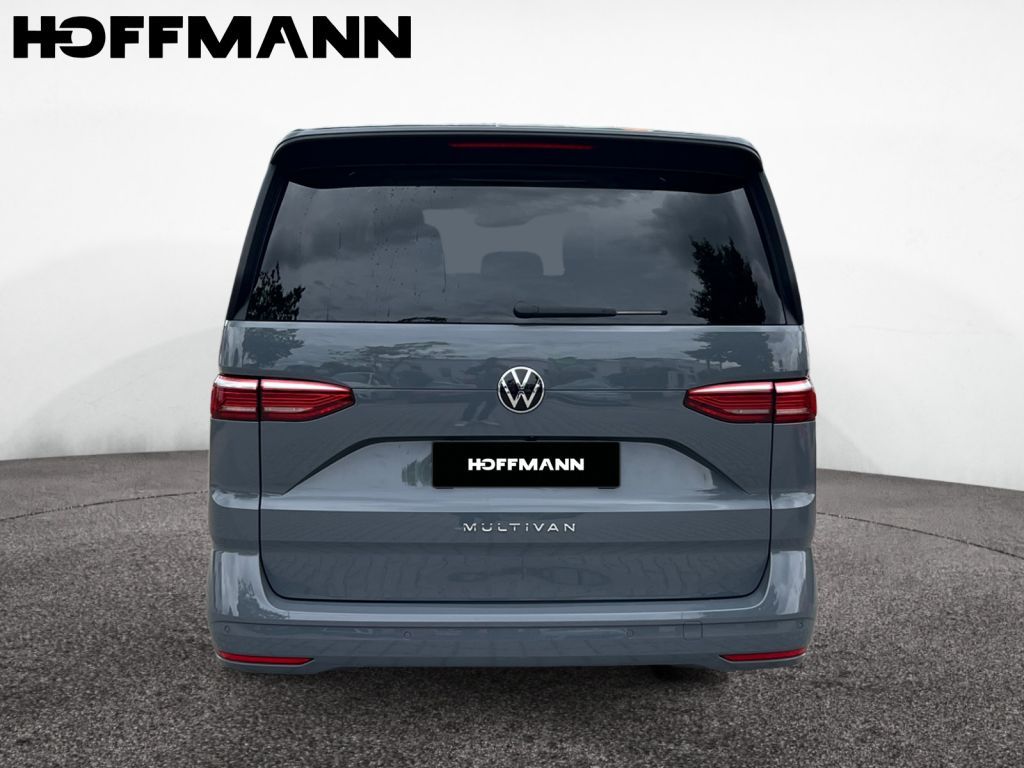 Fahrzeugabbildung Volkswagen Multivan 2,0 TDI LÜ Life iQ.Light Multitisch