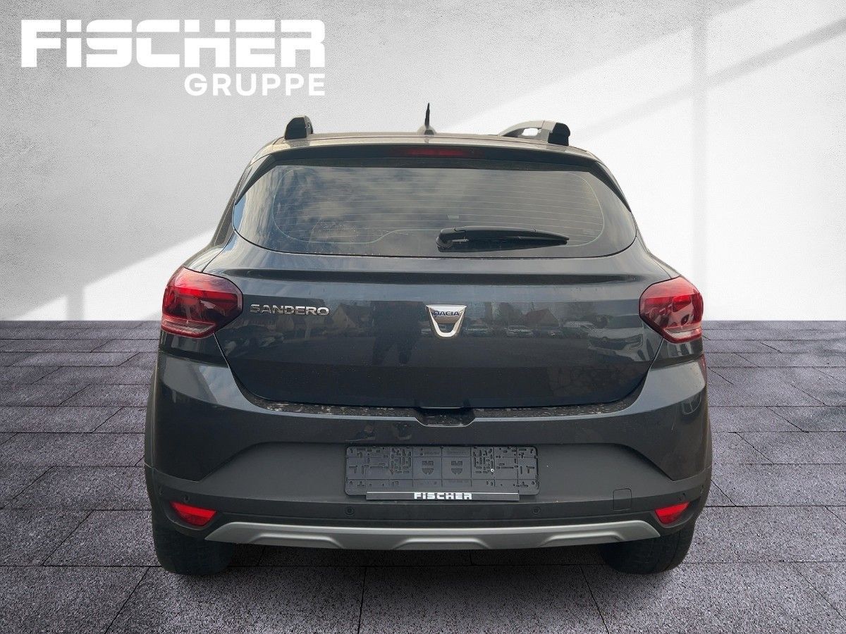 Fahrzeugabbildung Dacia Sandero Stepway Ultimate TCe 110 SHZ Kamera