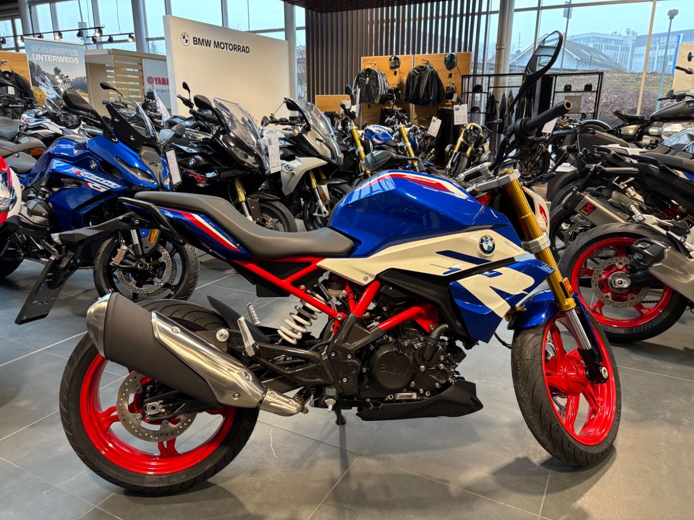 Fahrzeugabbildung BMW G 310 R Style Sport
