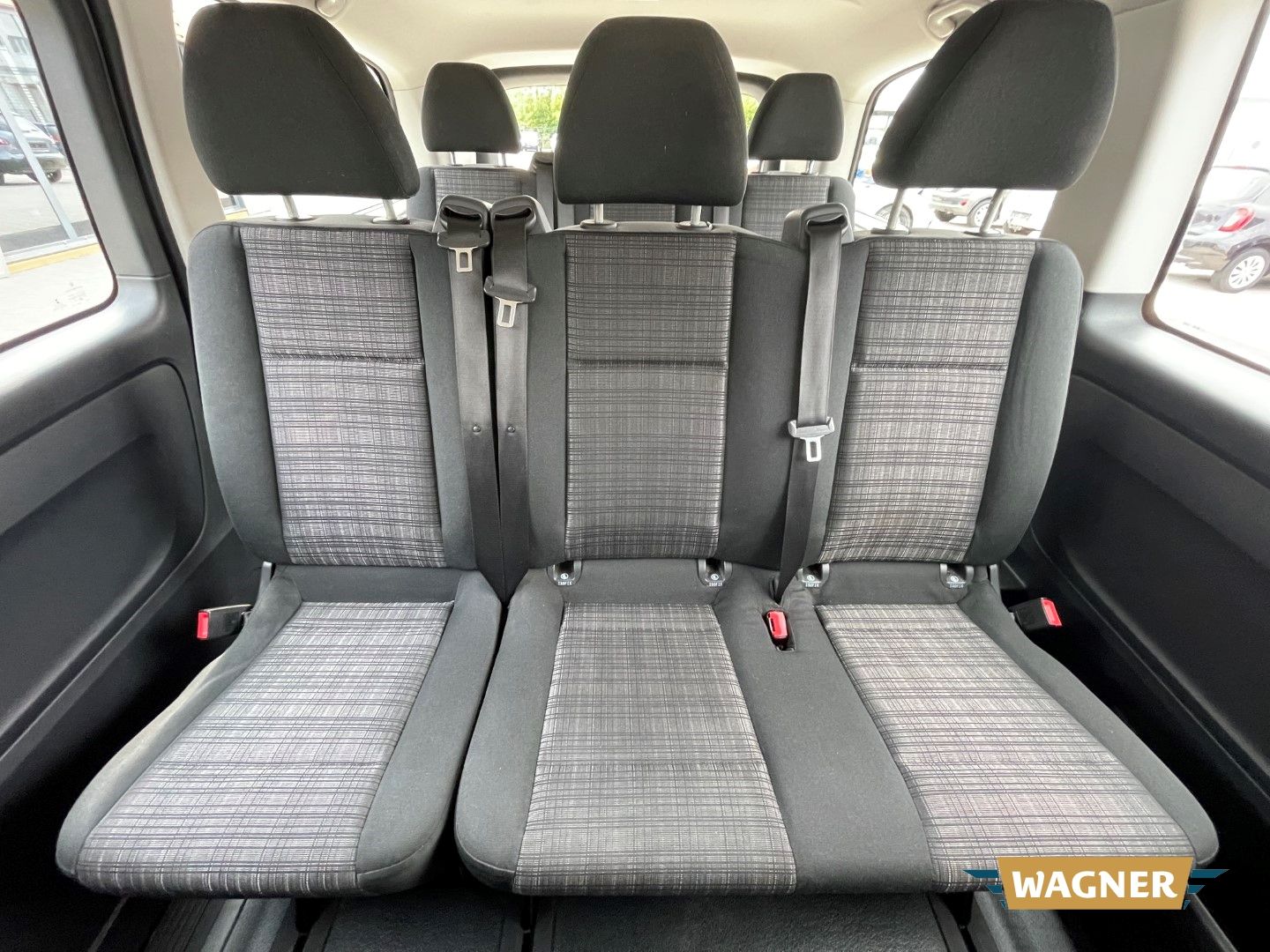 Fahrzeugabbildung Mercedes-Benz Vito Tourer 111 CDI  9-Sitzer extralang BlueTEC
