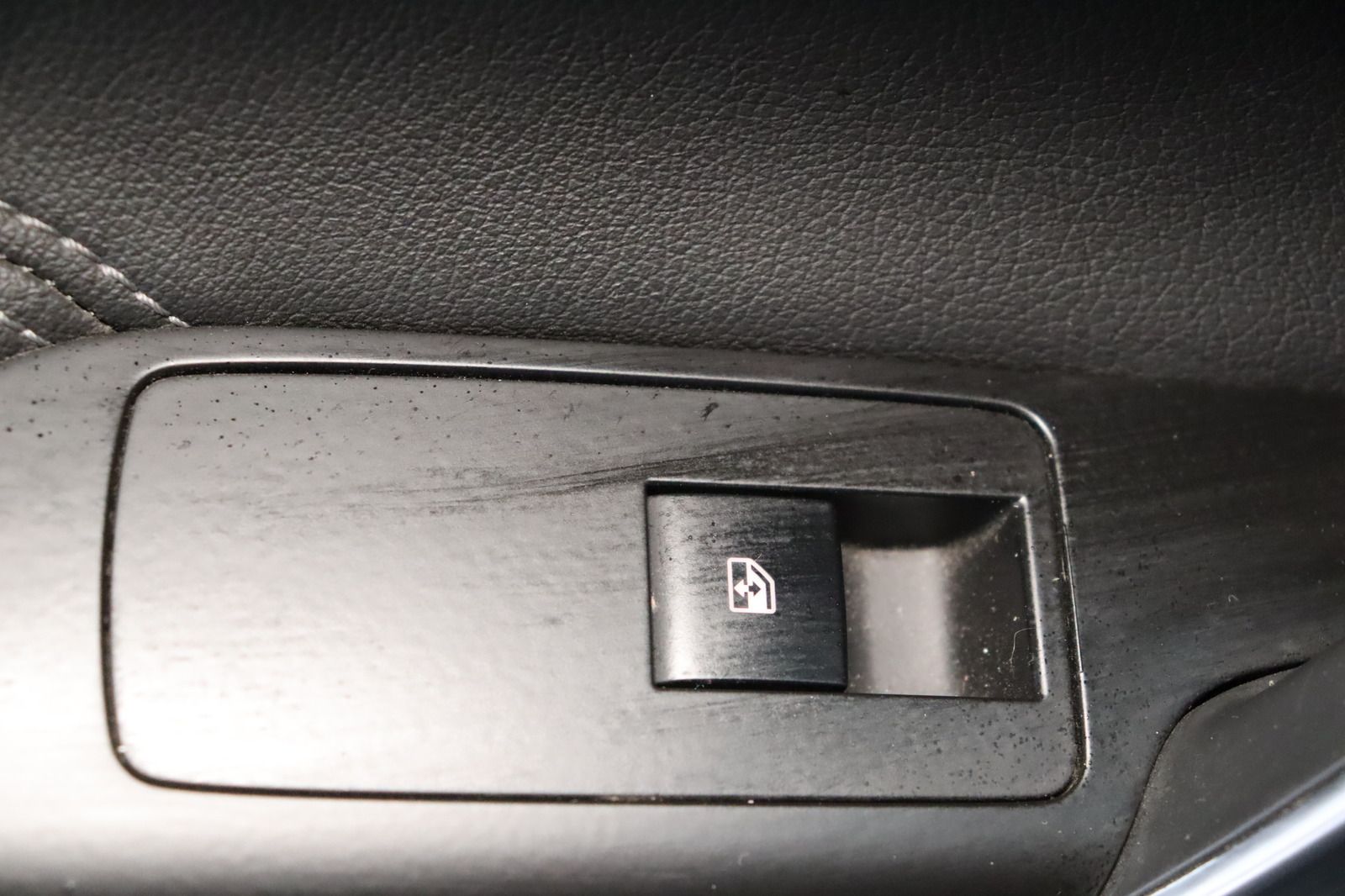 Fahrzeugabbildung Opel Insignia A Sports Tourer Innovation 4x4