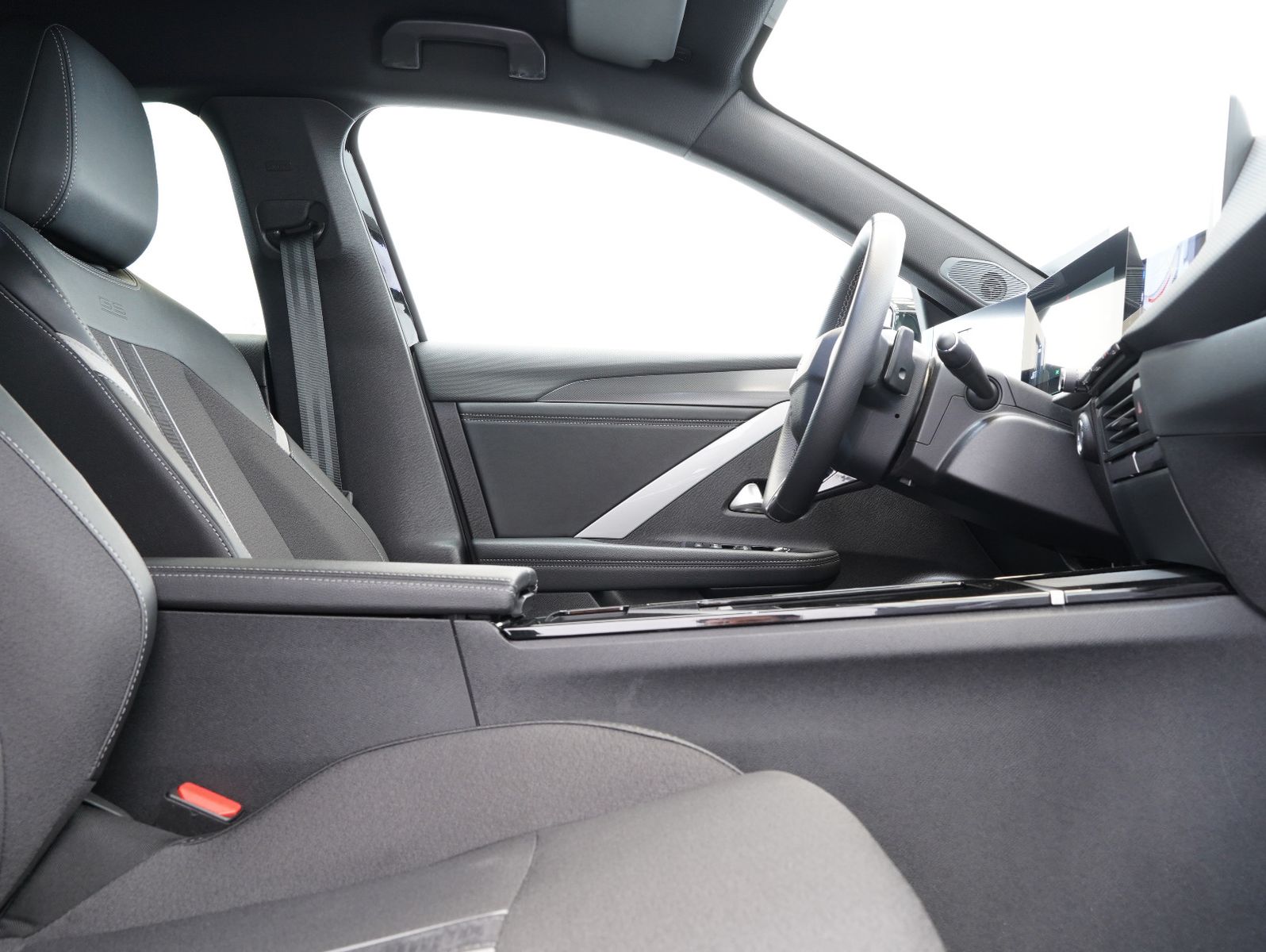 Fahrzeugabbildung Opel Astra L 1.2 Turbo Sports Tourer GS AHK