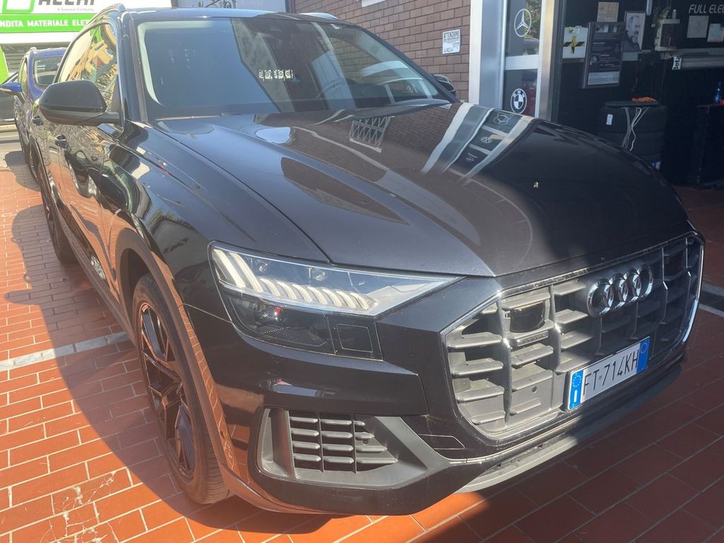 Image of Audi Q8