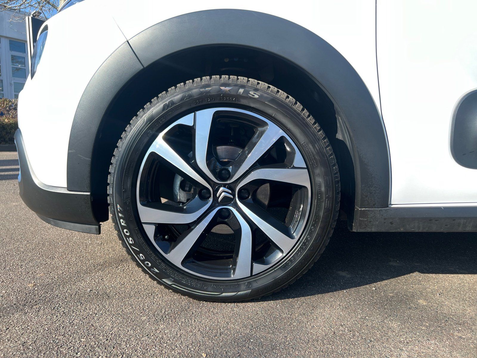 Fahrzeugabbildung Citroën C3 PureTech 110 EAT6 Elle Automatik Sitzheizung