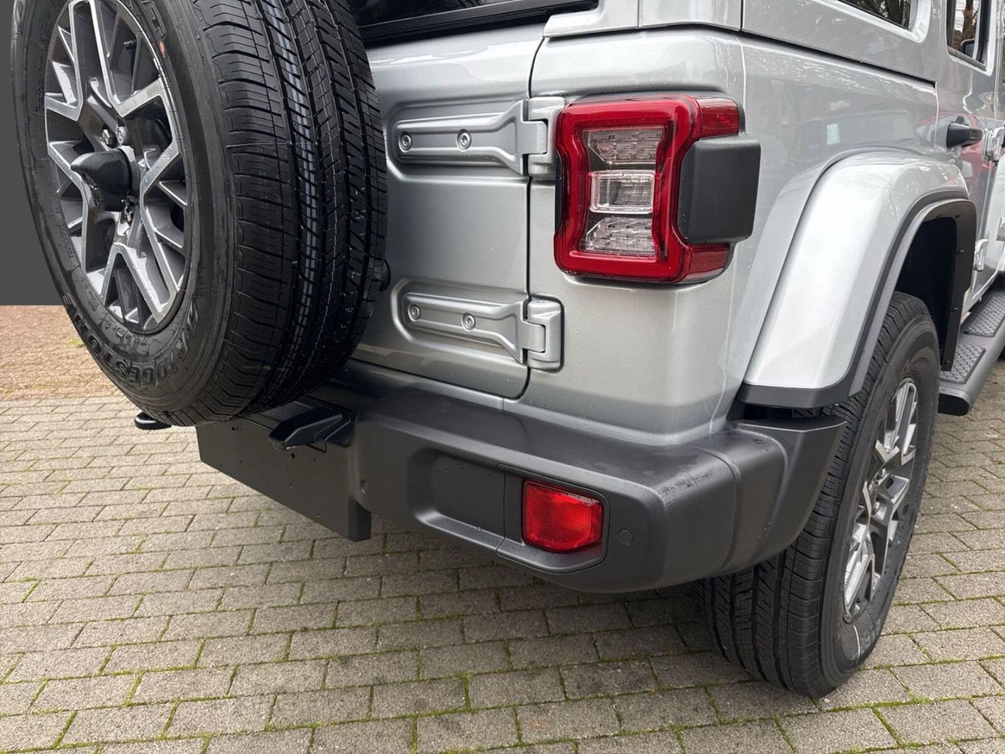 Fahrzeugabbildung Jeep Wrangler 2.0 T-GDI Unlimited Sahara  MY24+SOFTTO