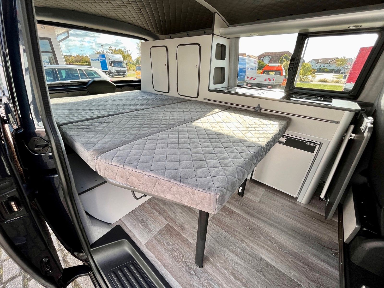 Fahrzeugabbildung Volkswagen T6.1 WOMO NEU+SHZ+PDC+Tempomat+