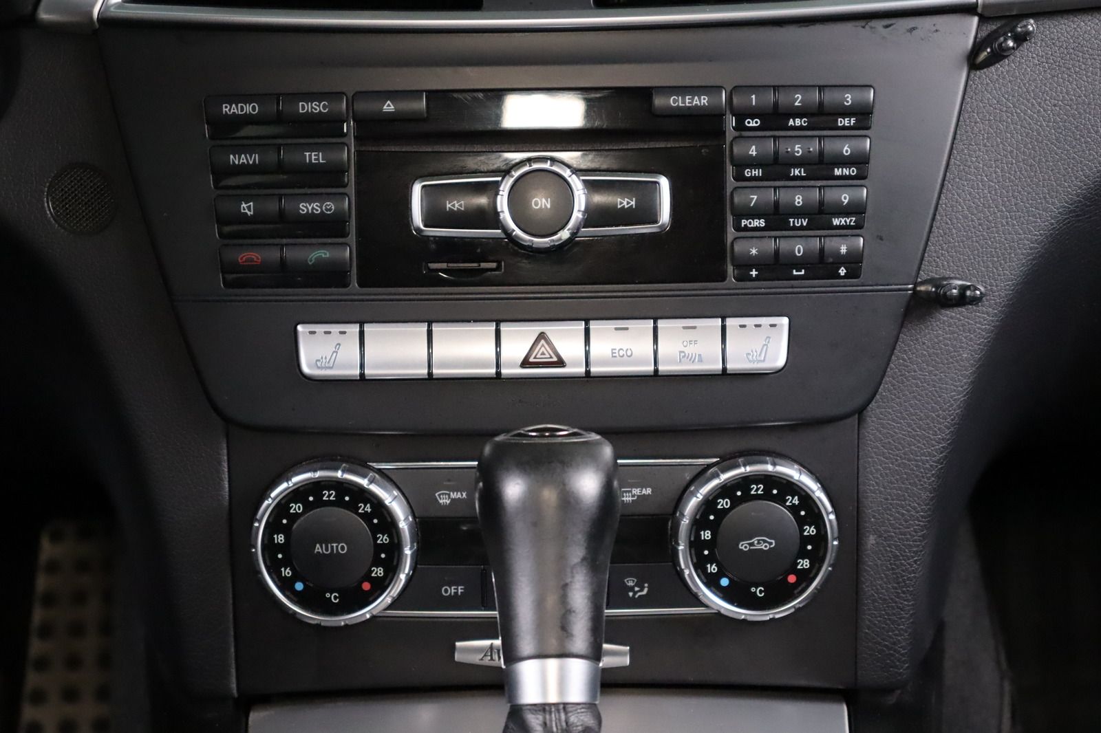 Fahrzeugabbildung Mercedes-Benz C 250 CDI T BlueEFF AVANTG. AMG-Paket * DIS *