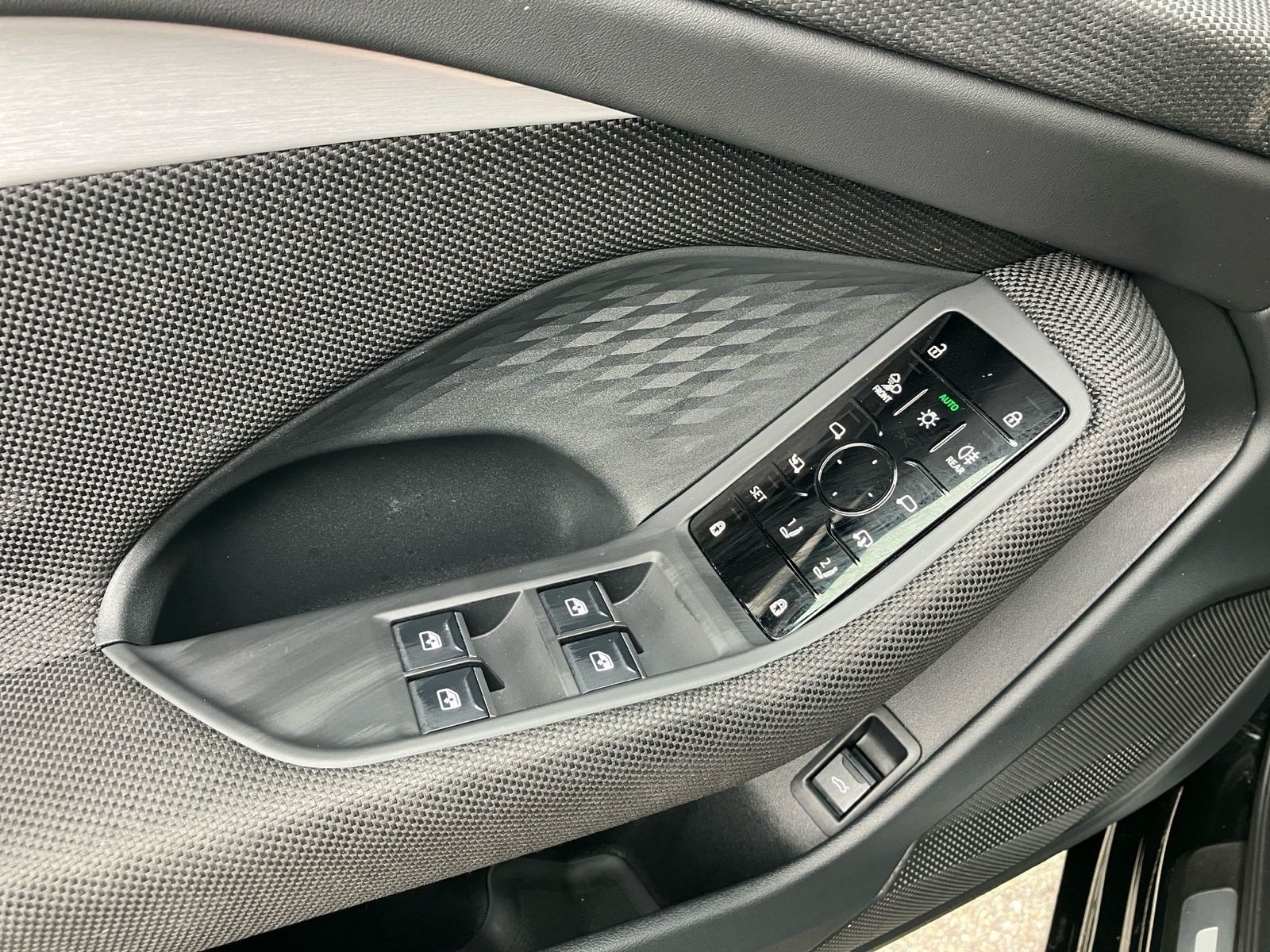 Audi A6 - Bild 14