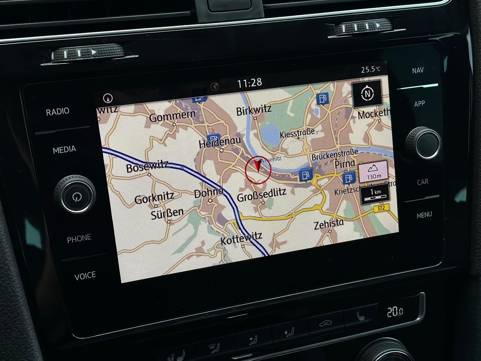 VW Golf Variant 1.5TSI HIGHLINE* LED#SHZ#LH#PDC#NAV - Image 12