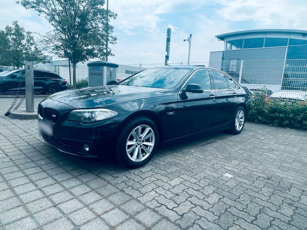 Image of BMW 520