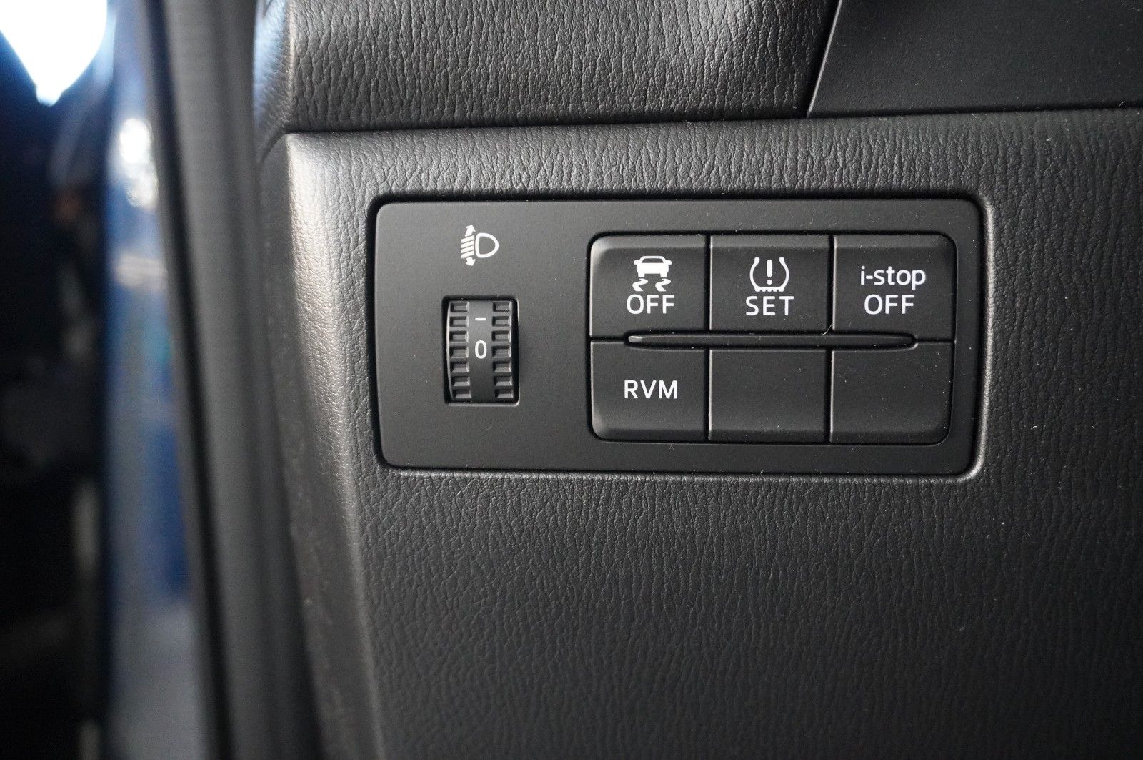 Fahrzeugabbildung Mazda 3 Lim. 2.0 SKYACTIVE VISION KLIMA/SHZ/PDC/TEMP.
