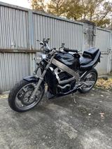 Kawasaki ZX600D ZZR600 Streetfighter Umbau - Offers
