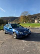 Mercedes-Benz C 200 Kompressor Sportcoupe, Soundanlage - Mercedes-Benz C 200: Sportcoupe Kompressor