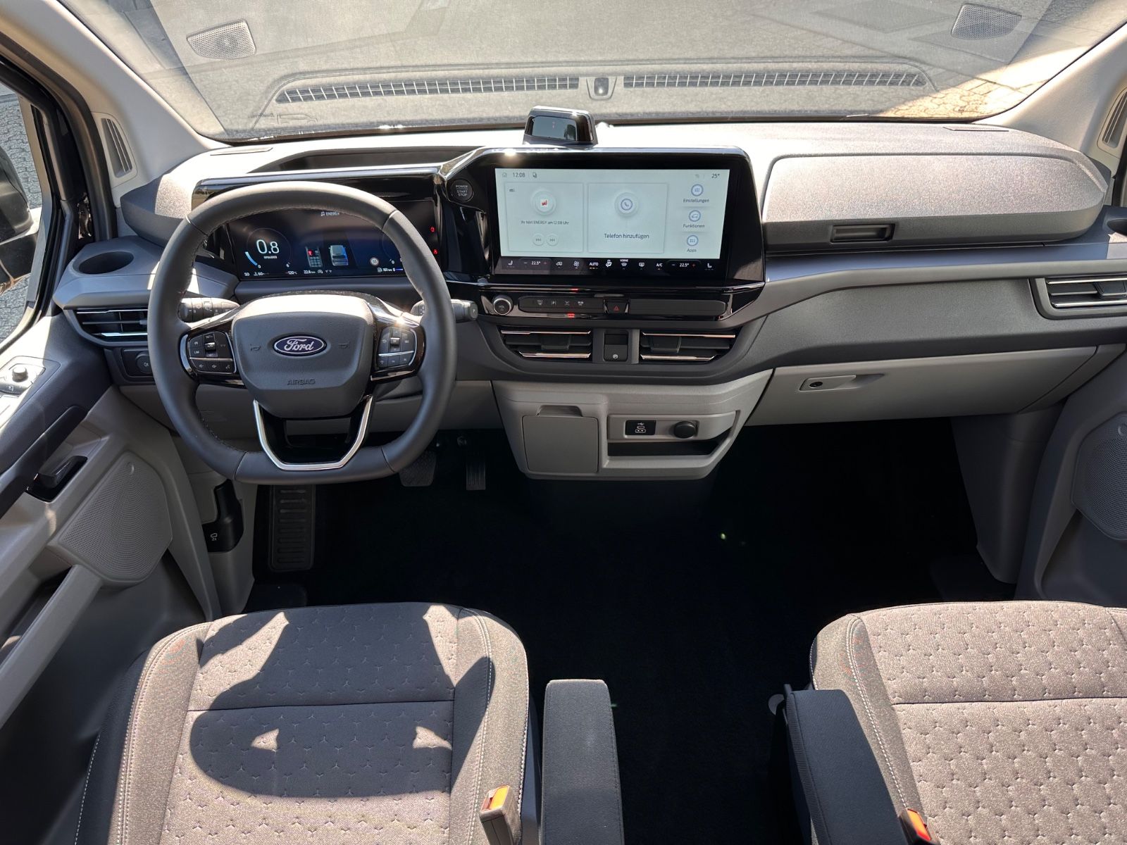 Fahrzeugabbildung Ford Tourneo Custom 2.0 EcoBlue 320 L2  Titanium Aut.
