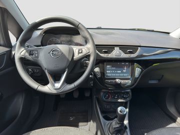 Fotografie des Opel Corsa E Kamera Parkpilot Sitz-/Lenkradheizung