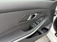 BMW 318 - Vorschau Bild 16
