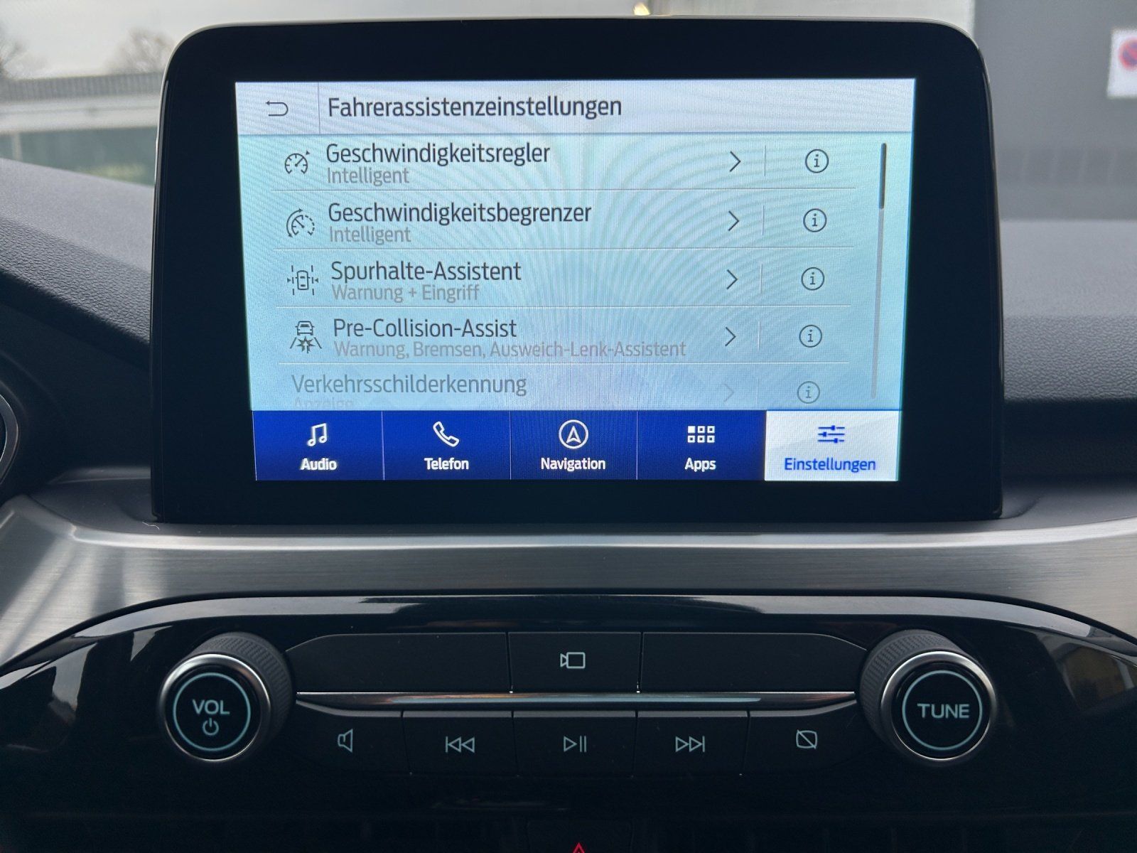Fahrzeugabbildung Ford Kuga 2.5 PHEV Titanium Aut./ACC/KAMERA/NAVI/SHZ/