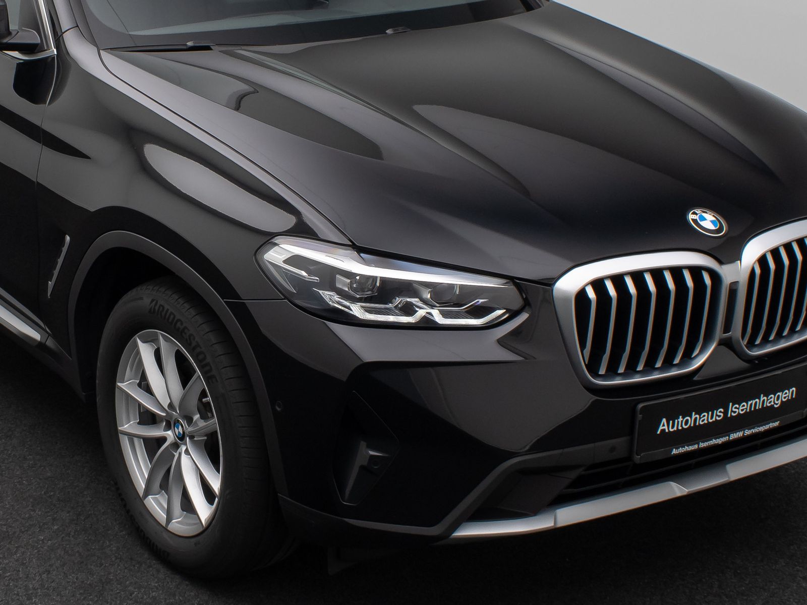 Fahrzeugabbildung BMW X3 xD20d Kamera DAB HiFi AHK Sportsitz Leder 18"
