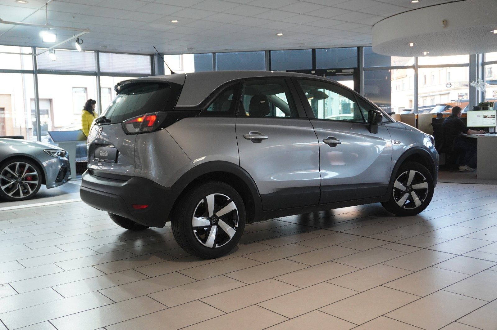 Fahrzeugabbildung Opel Crossland (X) 1.2 EDITION NAVI/LED/KAMERA/DAB+