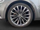 Skoda Superb Combi L&K 4x4 2.0 TSI AD StandHZG AHK El. - Skoda Superb mit Benzin-Antrieb: Automatik