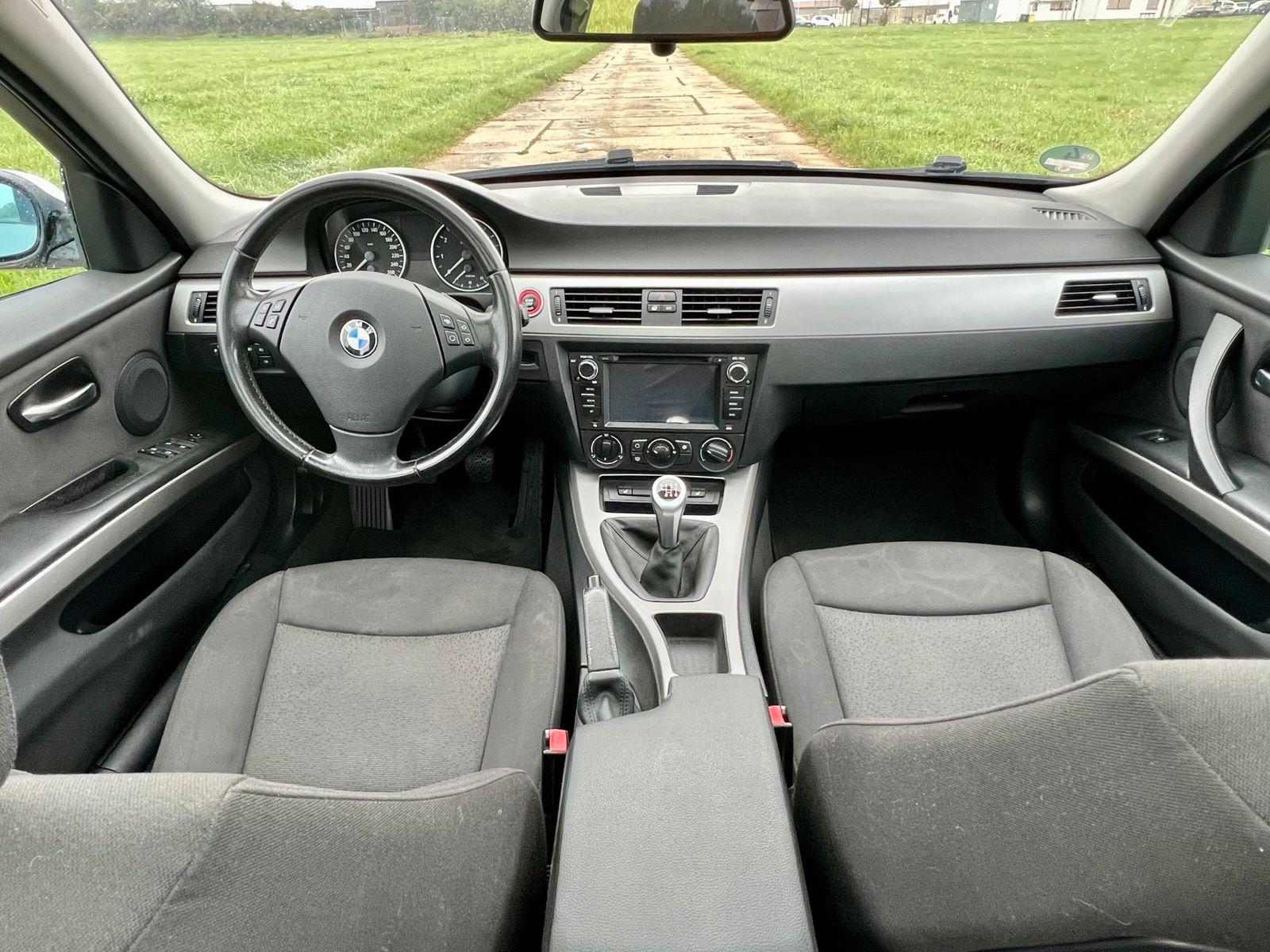 BMW 320 2006 — photo 10