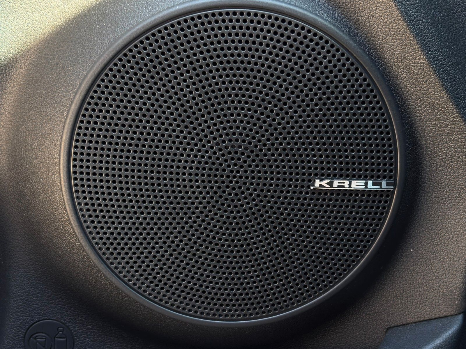 Fahrzeugabbildung Hyundai KONA E Edition 30+ Wärmepumpe ACC Krell CarPlay
