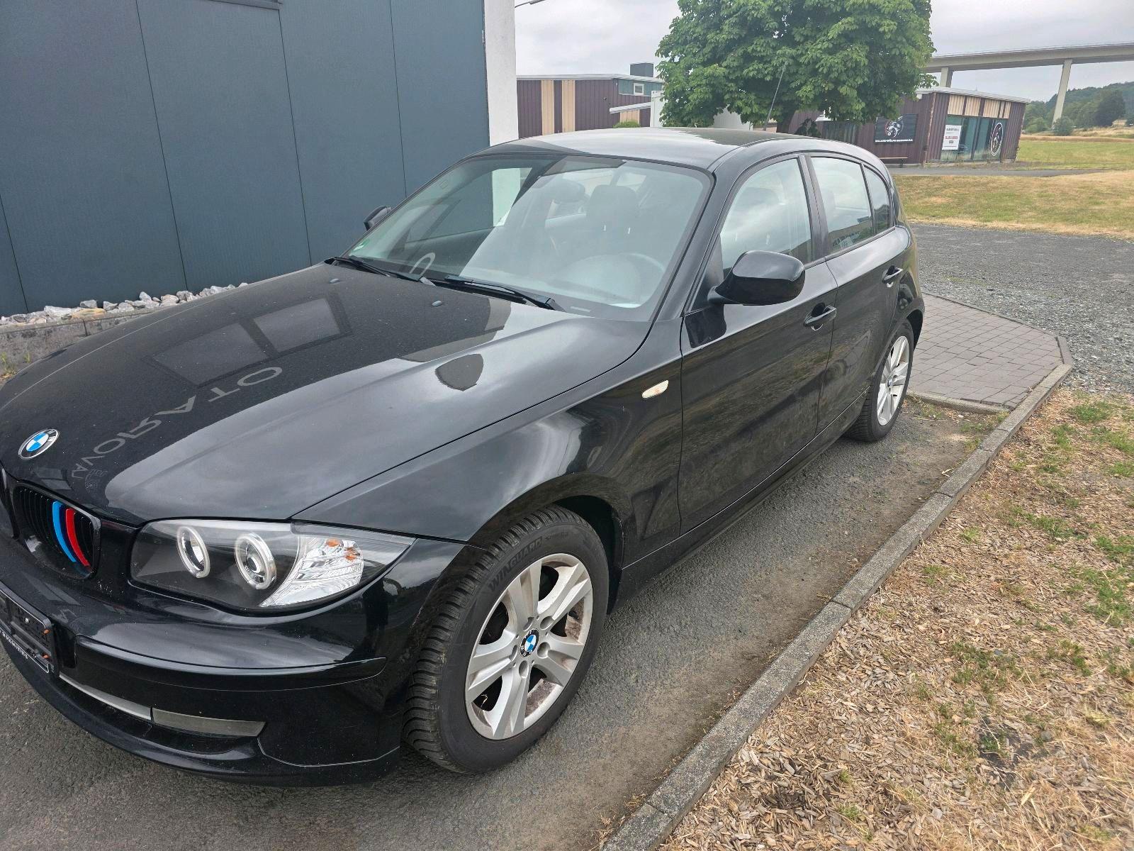 BMW 118 2011 — photo 6