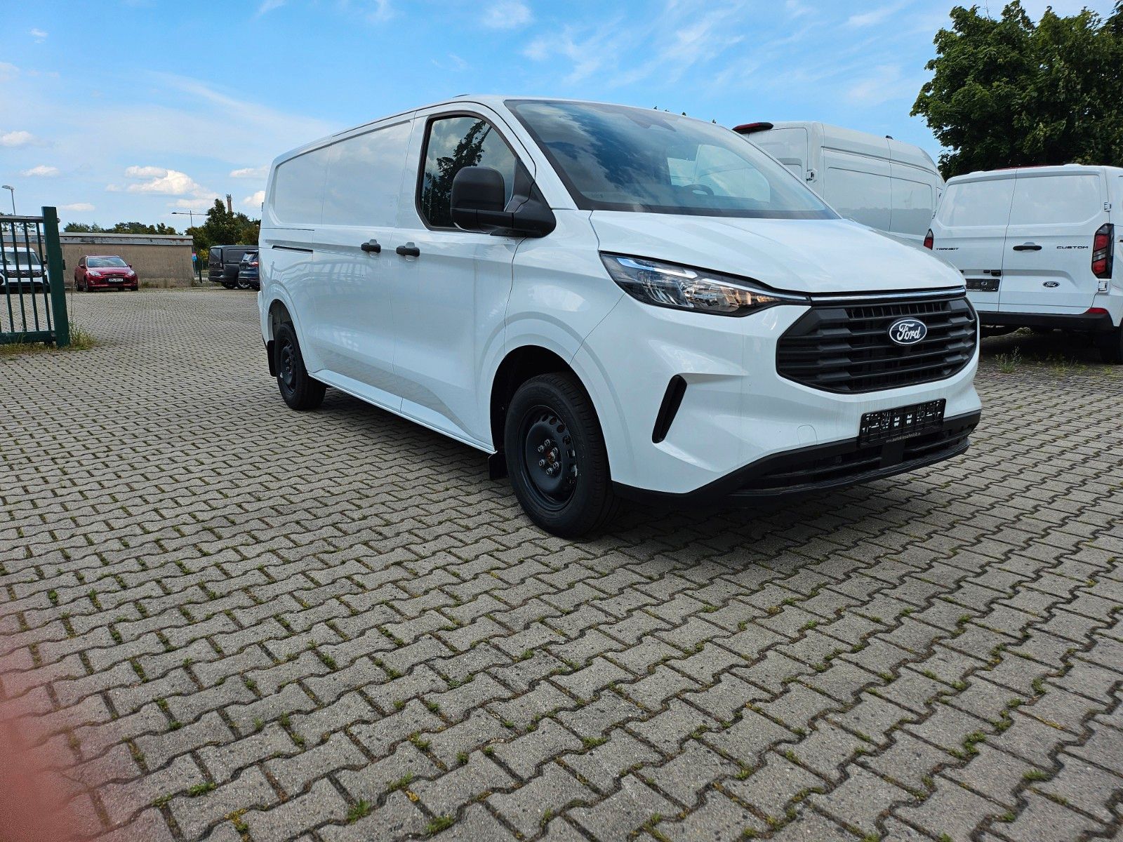 Fahrzeugabbildung Ford Transit Custom Kasten 300 L2 Trend FWD