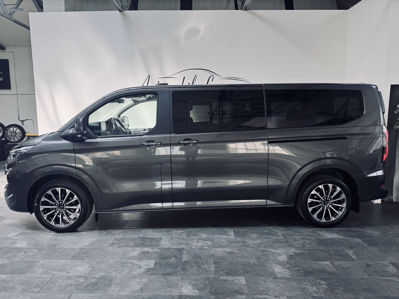 Ford Tourneo Custom 320 L2 Tourneo Titanium X / Leder foto 5