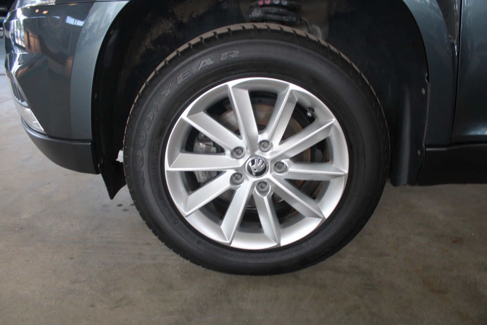 Fahrzeugabbildung SKODA Yeti 1.4 TSI Green tec Ambition Outdoor AHK 1.Hd