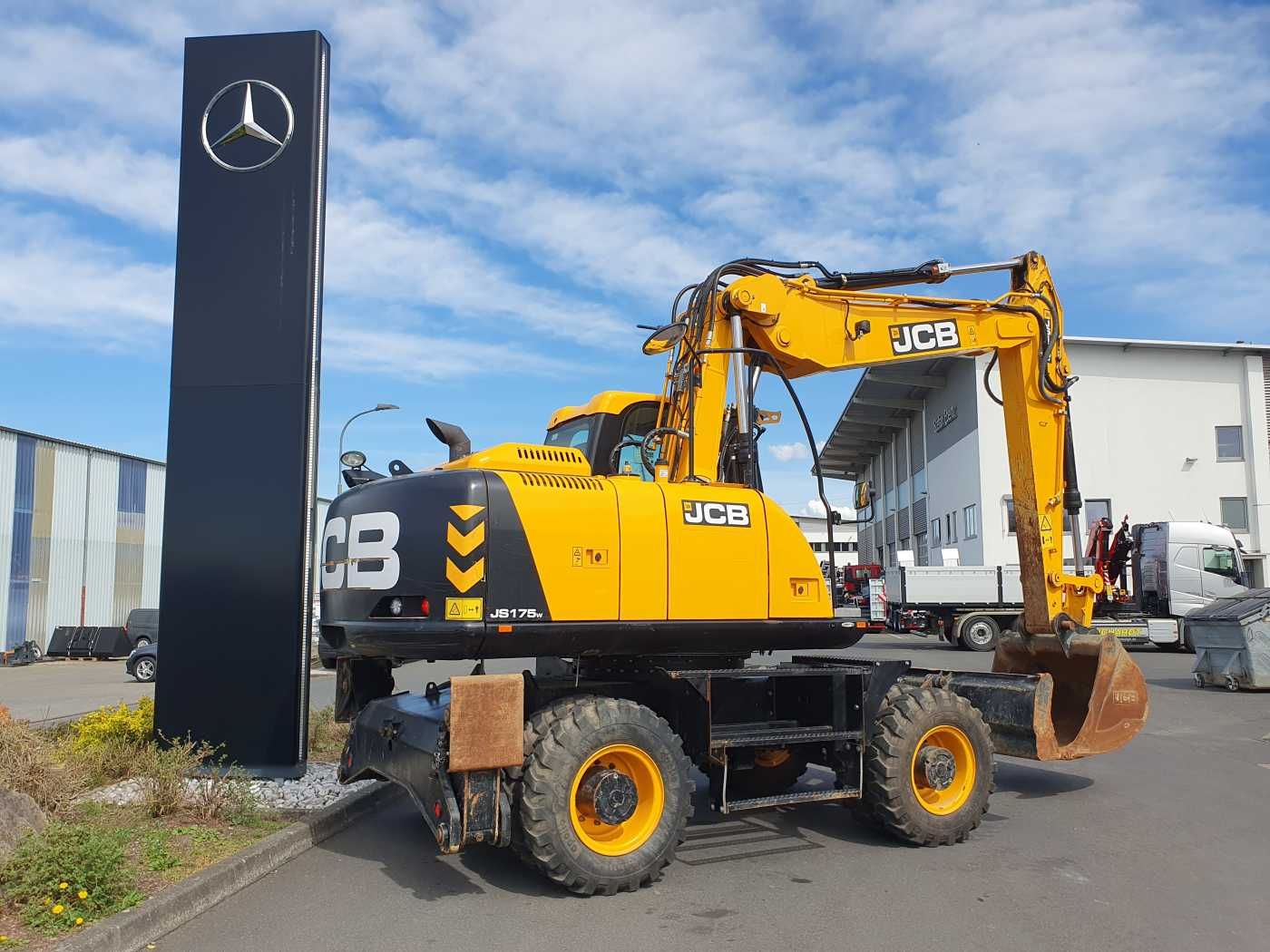 Fahrzeugabbildung JCB JS 175 W / 2024 / nur 622h! / 1x Tieflöffel