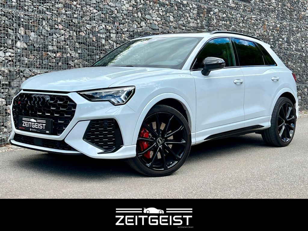 Image of Audi RSQ3