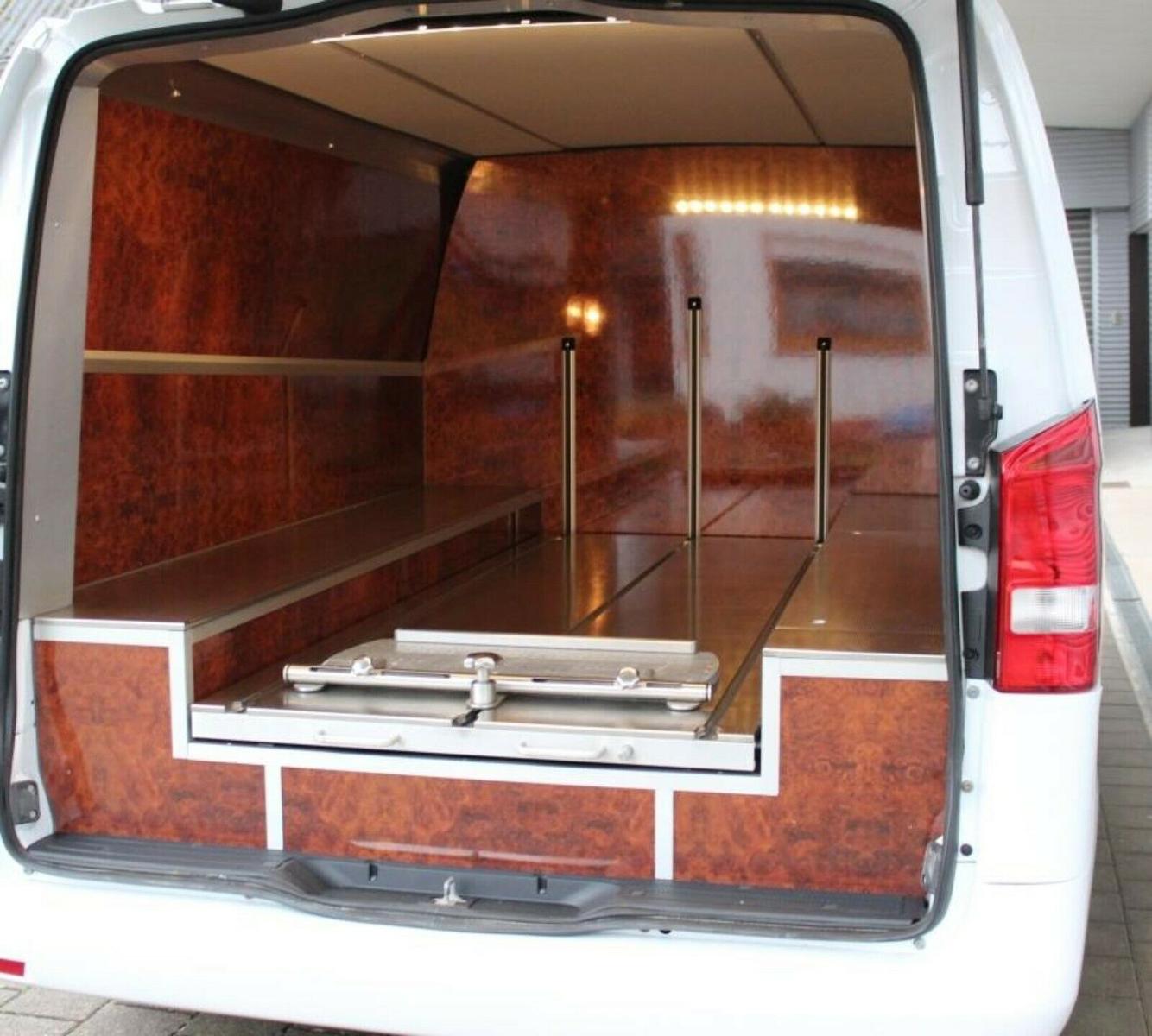 Mercedes-Benz Bestattungswagen/Leichenwagen Vito 111 CDI