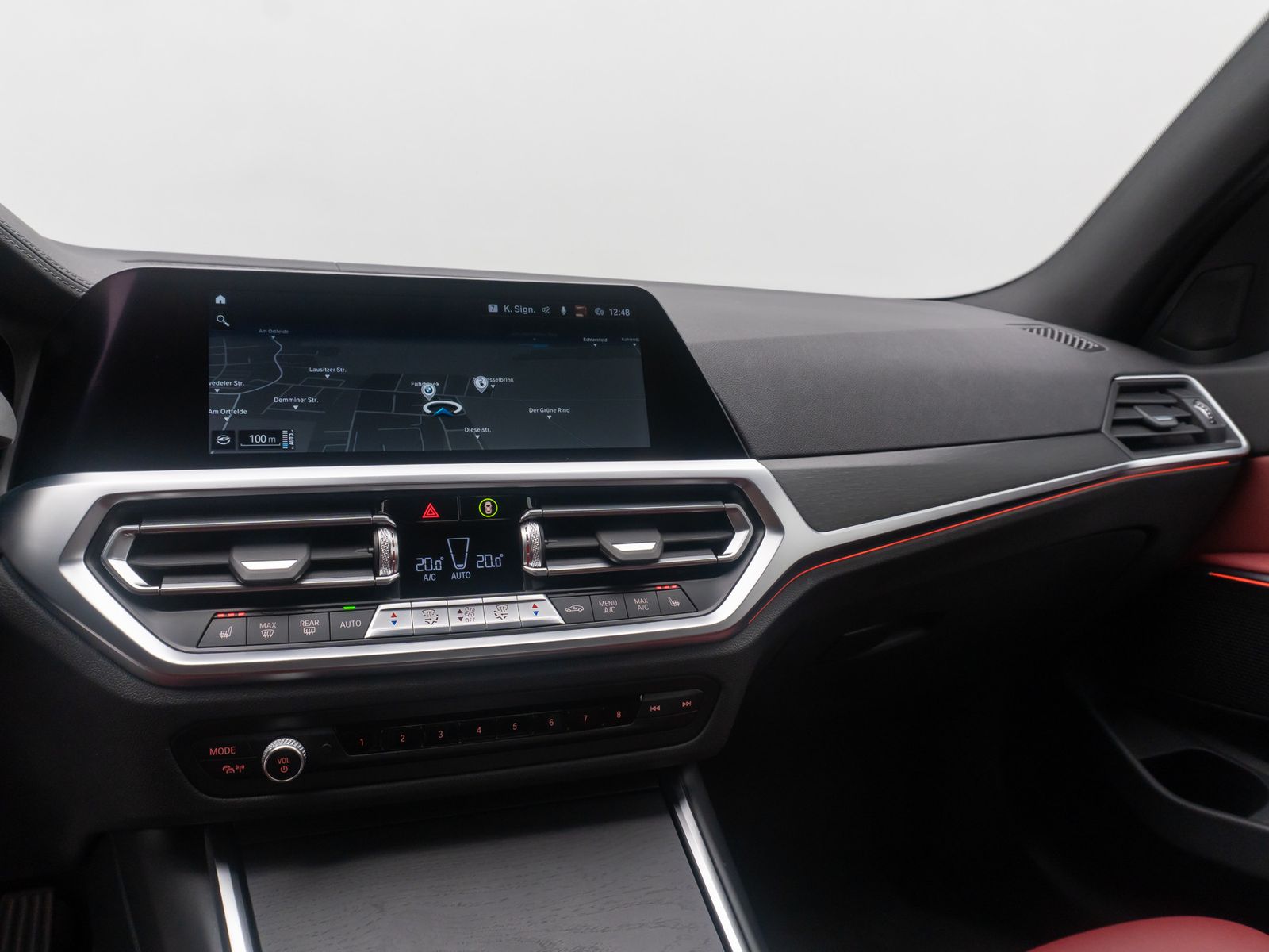 Fahrzeugabbildung BMW 330e LuxuryLine Kamera Laser HUD DAB HiFi Komfor