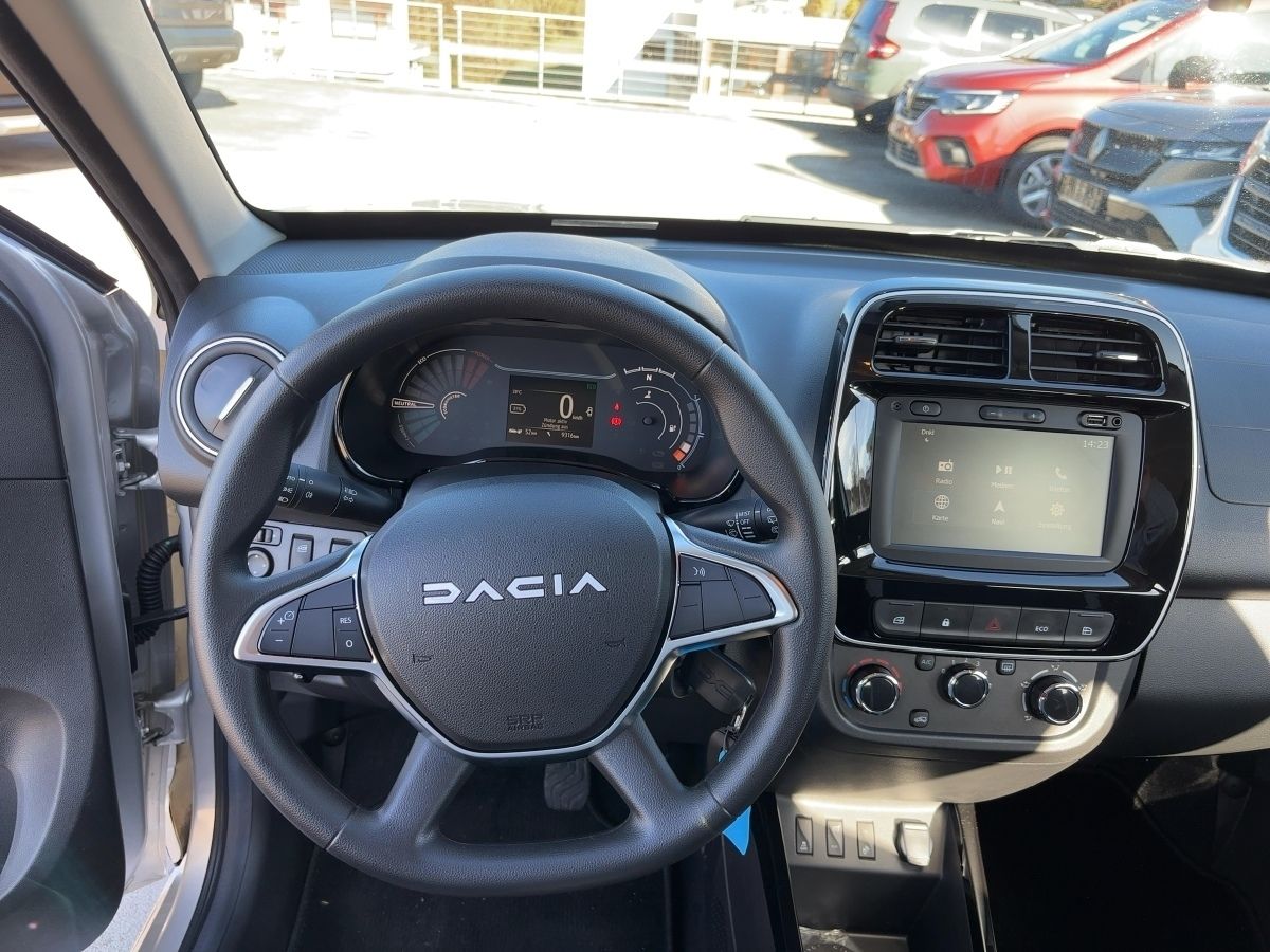 Fahrzeugabbildung Dacia Spring Essential 45 Kamera Klima CCS