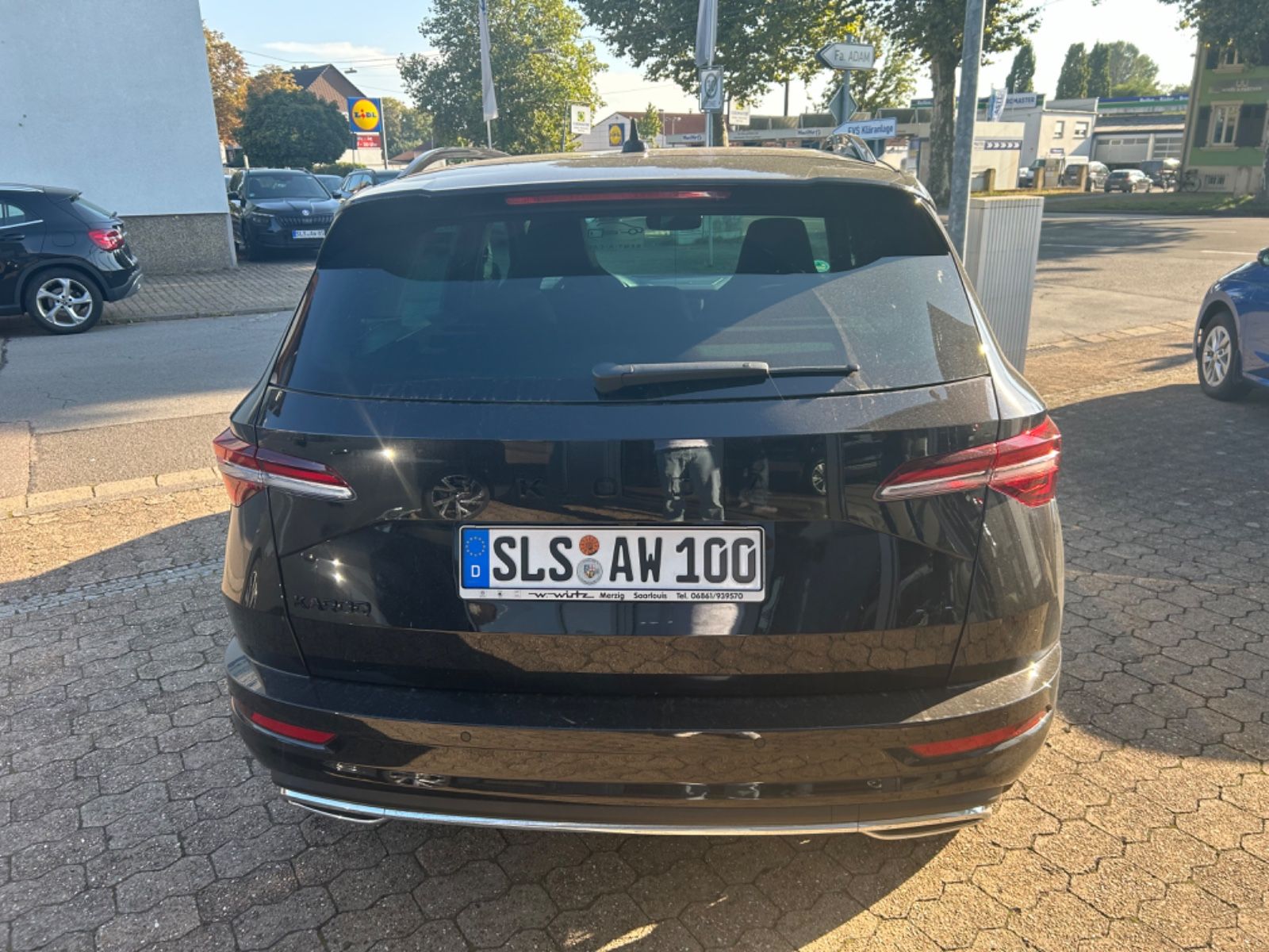 Fahrzeugabbildung SKODA Karoq Sportline 2.0 TSI DSG 4x4 Navi AHK ACC