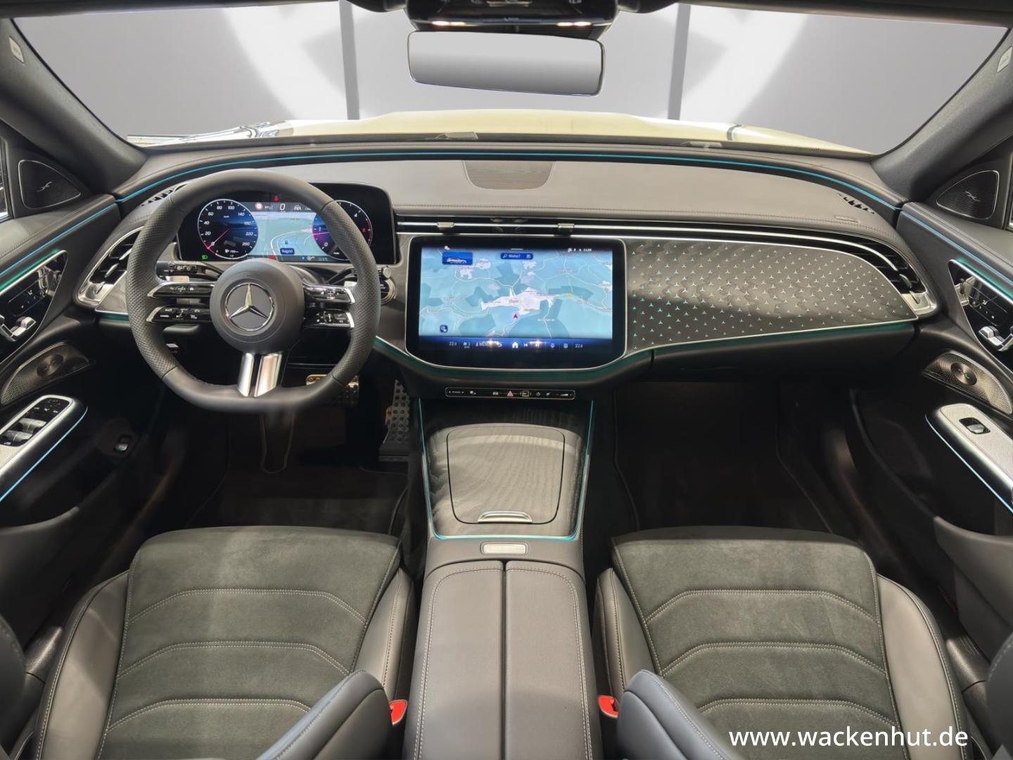 Mercedes-Benz E 220 d T AMG LINE ADVANCED PLUS AHK+DISTR+BURME