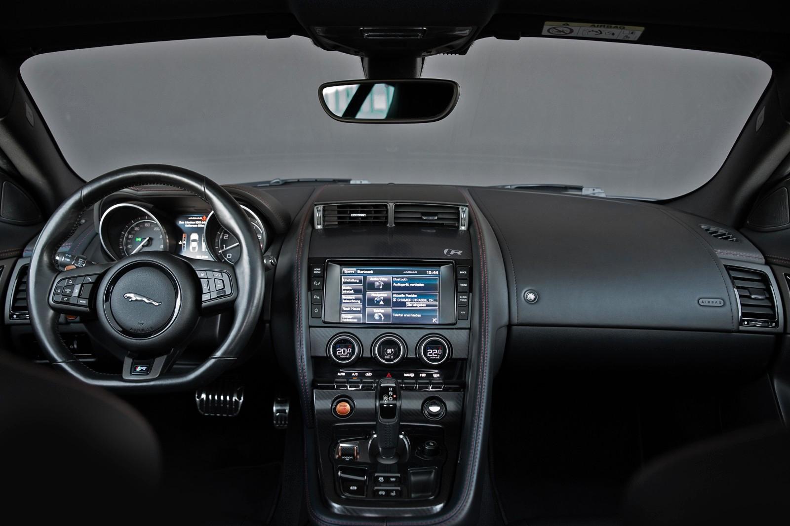 JAGUAR F-TYPE - R 5.0 V8 COUPE - 551 CV -TOIT PANORAMIQUE