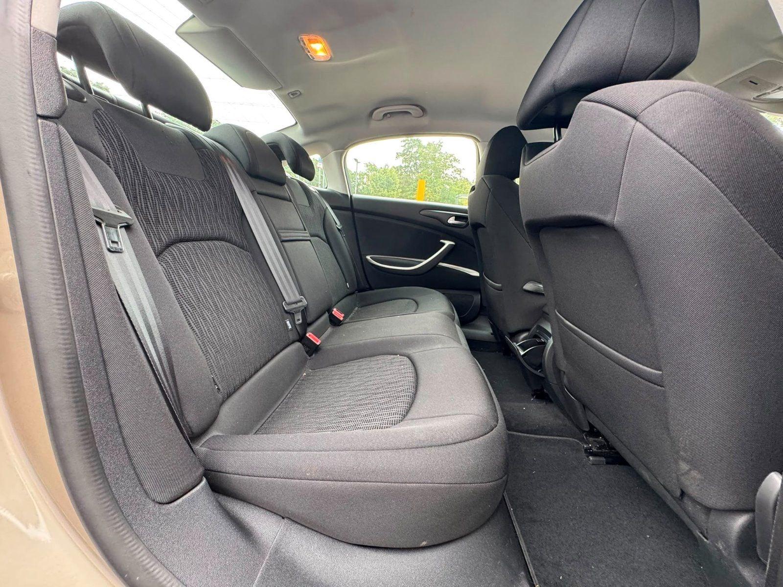 Citroën C5 Confort NAVI. BT. AUTOMATIK. PDF