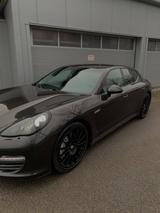 Porsche Panamera  - Porsche in Mannheim
