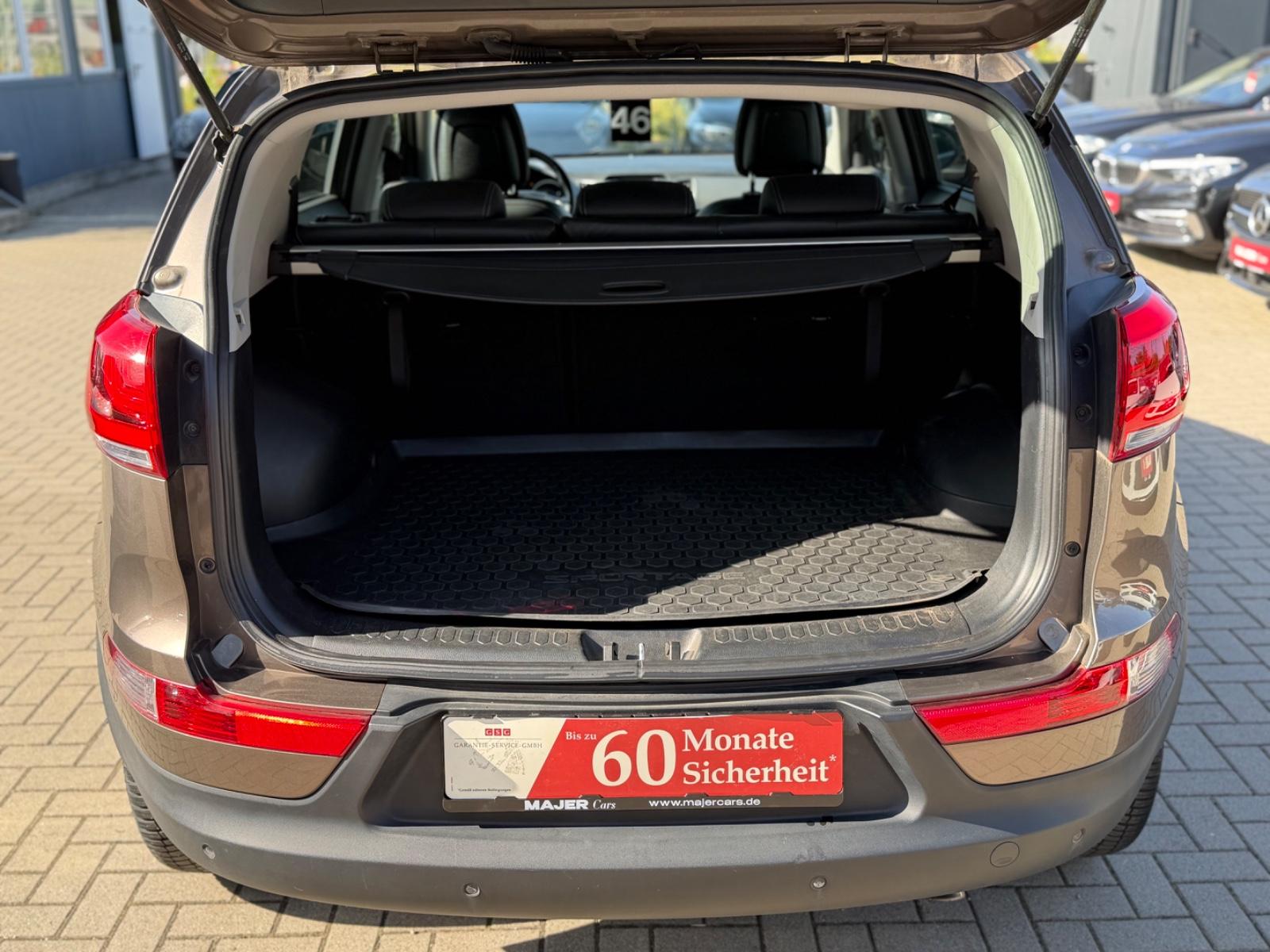 Kia Sportage Spirit 2WD*TEMPO*NAVI*KLIMA*SHZ*
