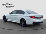 BMW 545e xDrive M Sport/360°/HUD/LASER/LEDER/20"/1.H - weiße BMW 545