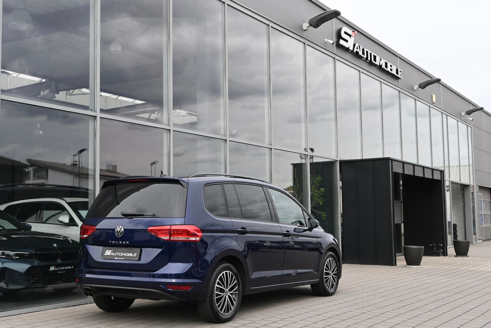 Fahrzeugabbildung Volkswagen Touran 2.0 TDI °UVP61.150€°ACC°AHK°STHZ°8-FACH°