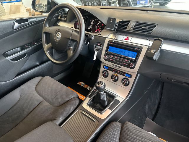 Volkswagen Passat Variant *TEMPO*KLIMA*SZHZ*