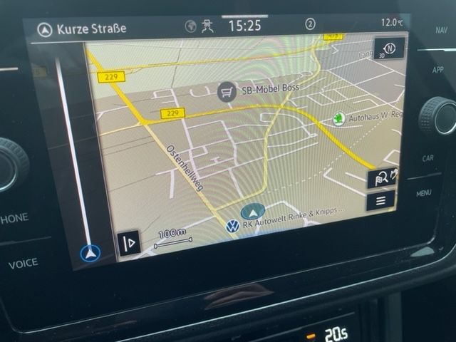 Touran Active 2.0 TDI DSG Navi digitales Cockpit