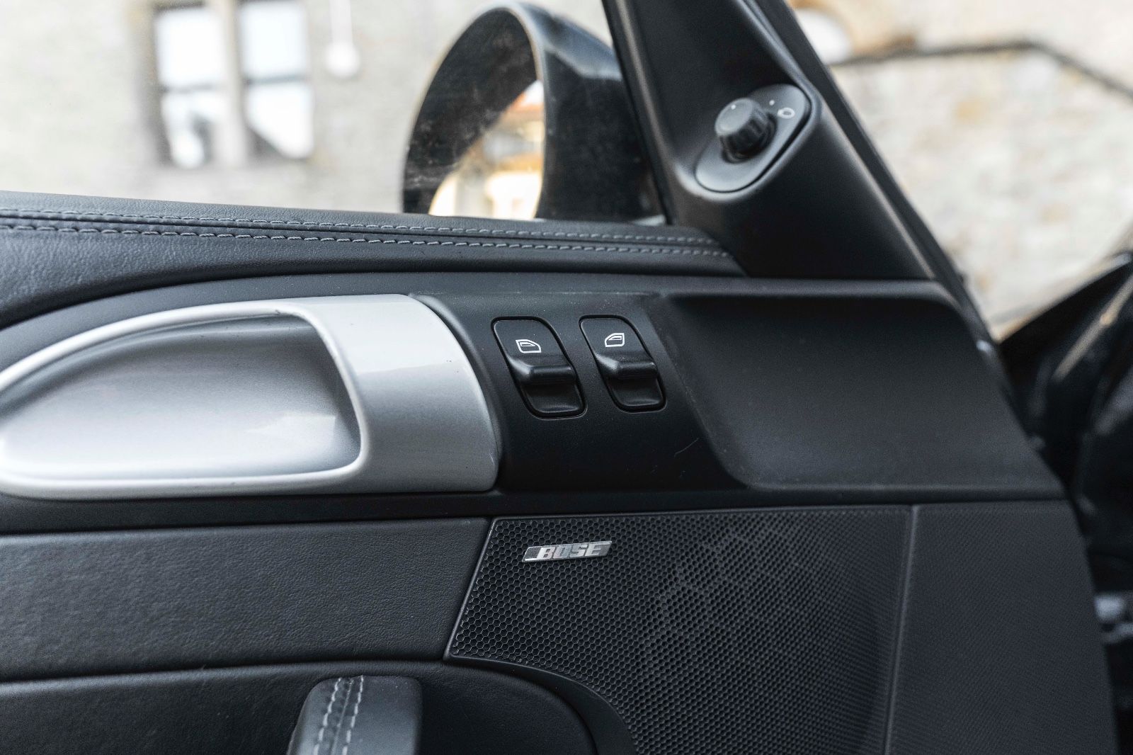 Fahrzeugabbildung Porsche 911 Turbo S Coupe 977 PCCB BOSE SPORT CHRONO NAV