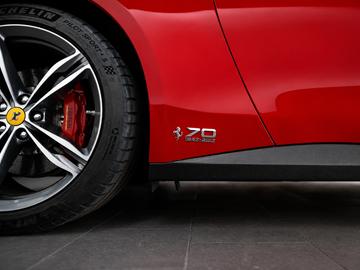 صورة 10 لـ 2021 Ferrari GTC4LUSSO